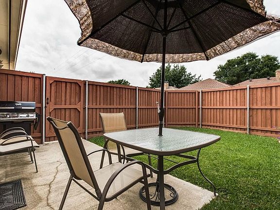 4th image of 2141 Cordoba Dr