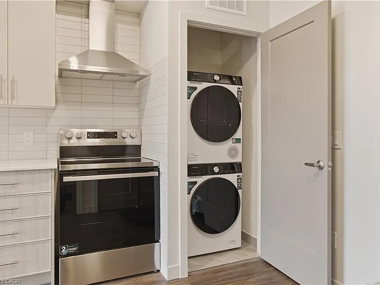 1055 Weber St E #219 — Photo 24