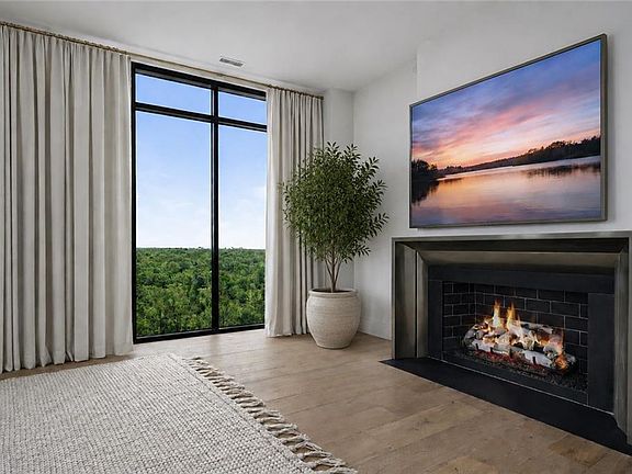 3rd image of 2425 Peachtree Rd #1806