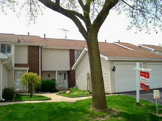1st image of 30W289 Pinehurst Dr