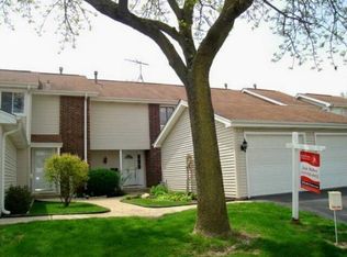30W289 Pinehurst Dr, Naperville, IL 60563
