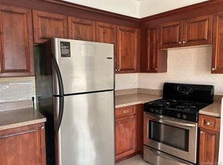 126 Deer Park Ave, Babylon, NY 11702