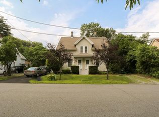 32 Third St, Hillburn, NY 10931