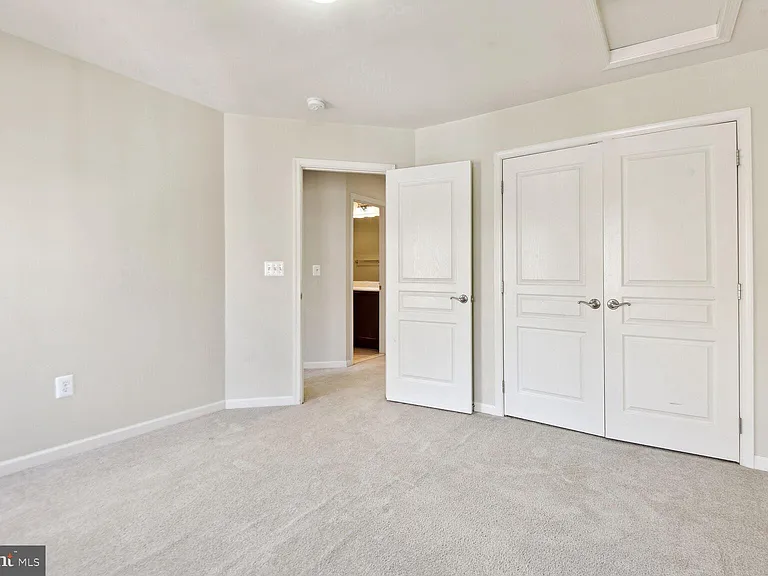 3439 Kemper Rd — Photo 30