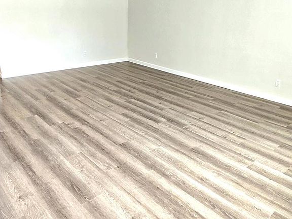 2nd image of 2976 Sherwin Ave
