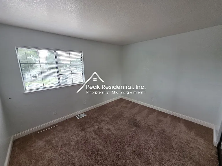 8101 Morgan Hill Way — Photo 15