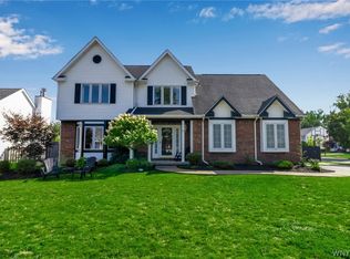 1 San Pablo Ct, East Amherst, NY 14051