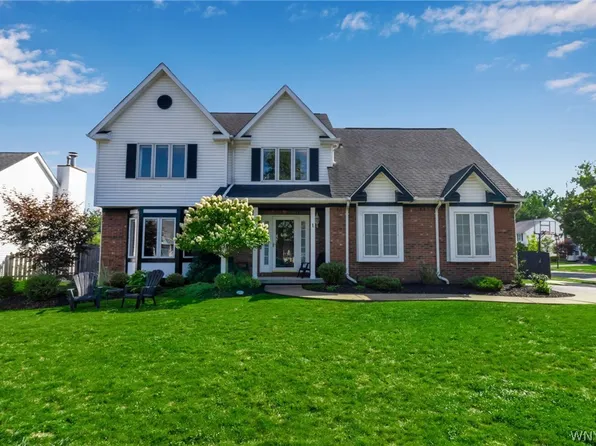 1 San Pablo Ct, East Amherst, NY 14051