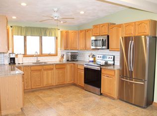 12 Orchard St FLOOR 2, North Providence, RI 02911