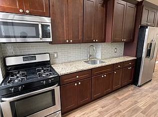 479 Harman St APT 3R, Brooklyn, NY 11237