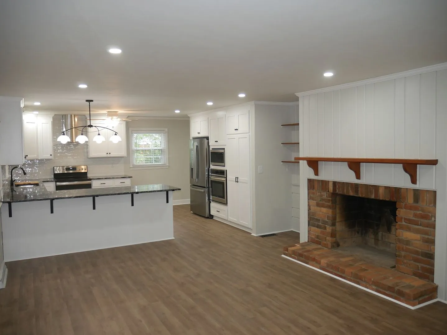 2443 Greenwich Road — Photo 3