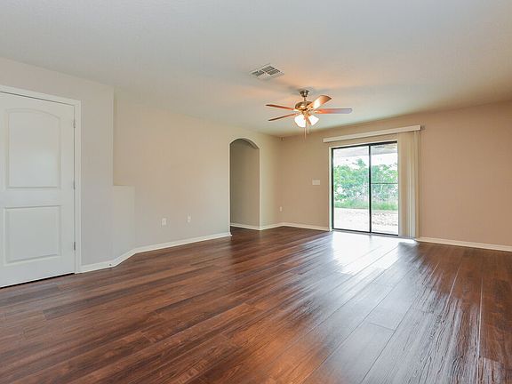 3rd image of 2340 Bexley Dr