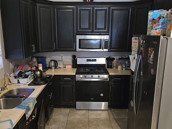 4th image of 6754 Palm Ave