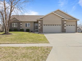 3207 SW 21st St, Ankeny, IA 50023