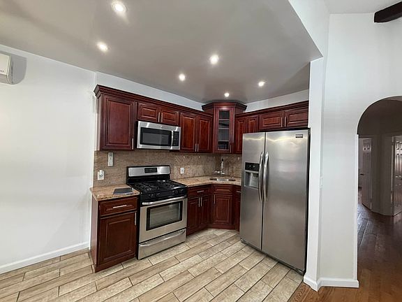 5th image of 115-43 205th St #1