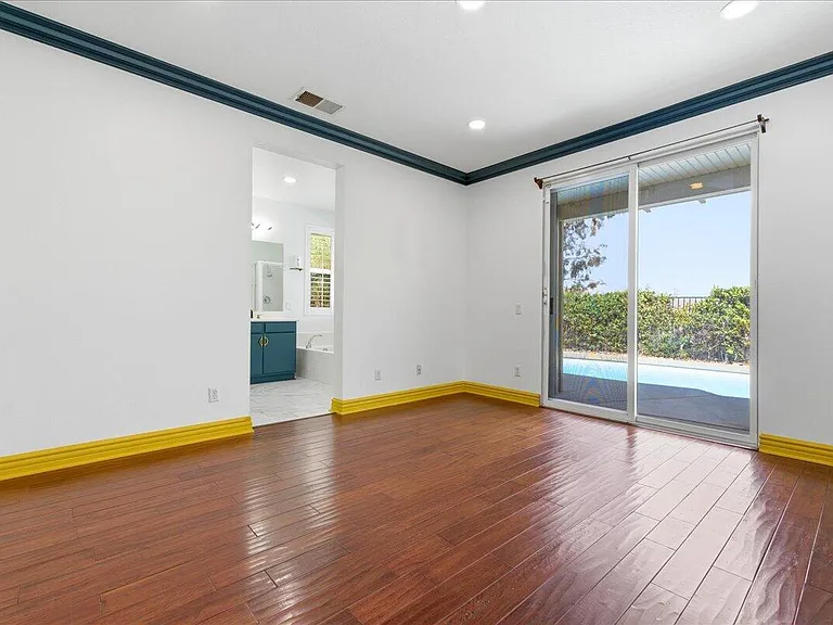 23732 Bella Vista Rd — Photo 15