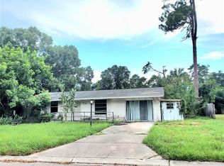 2006 52nd Ave W, Bradenton, FL 34207