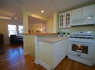 47 Hull St, Wenham, MA 01984