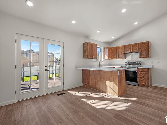 3rd image of 3353 W Porter Cir