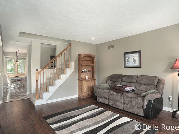4th image of 412 Pettis Ave SE