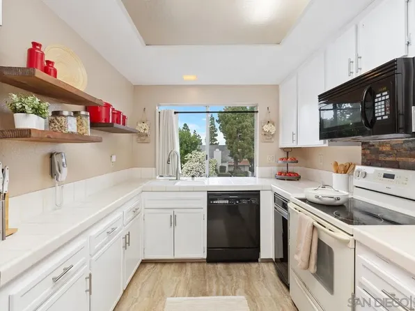 3075 Old Bridgeport Way, San Diego, CA 92111