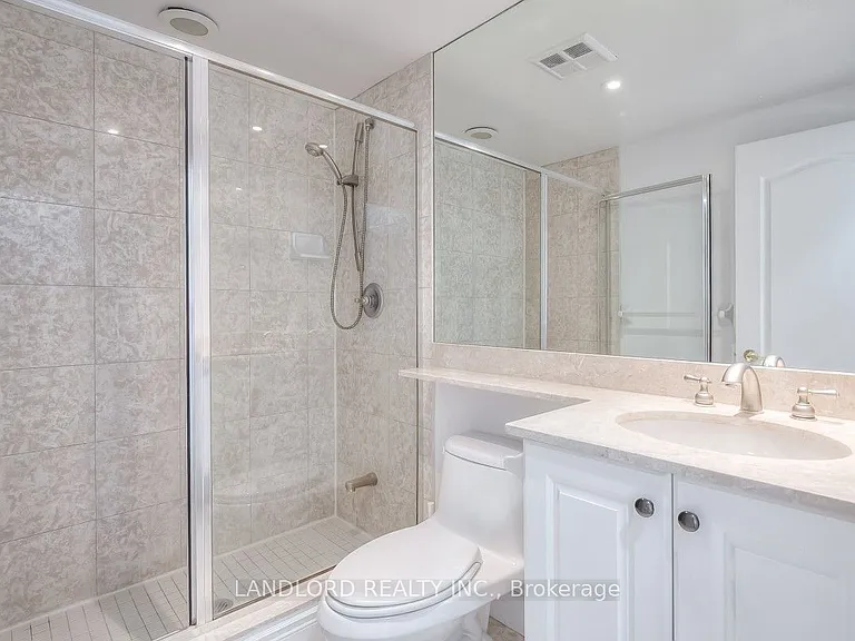 77 McMurrich St #307 — Photo 15