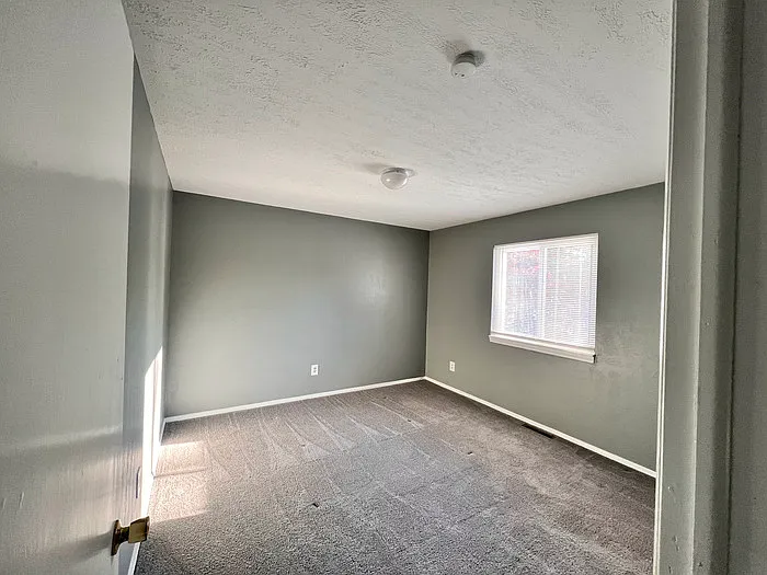 1596 Lake St — Photo 9