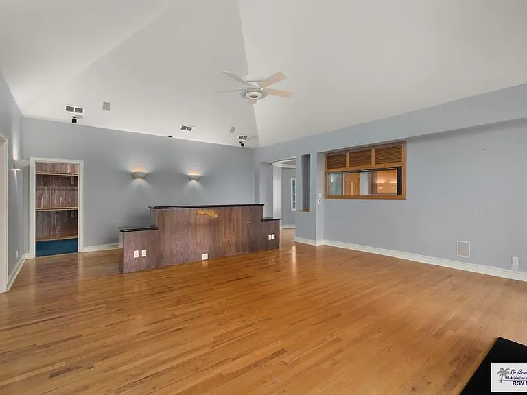 3201 Lazy Lake Dr — Photo 23