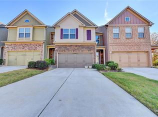 1558 Creek Bend Ln, Lawrenceville, GA 30043