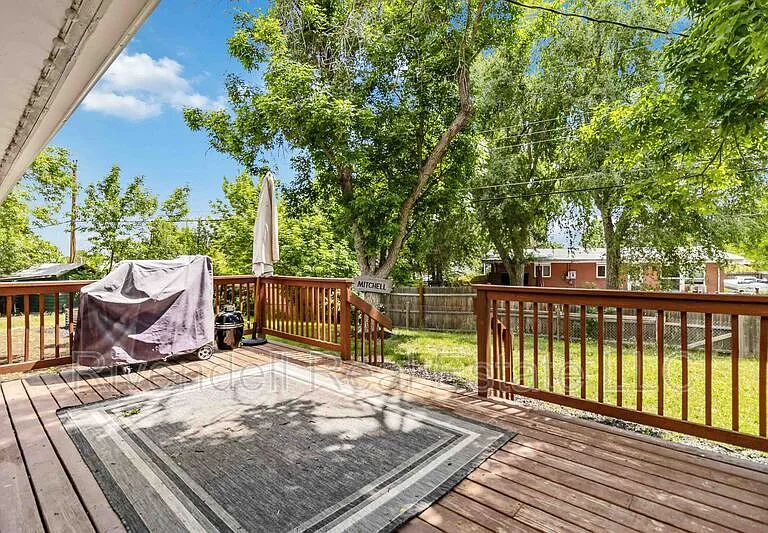 5766 W Elmhurst Dr — Photo 14