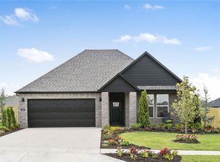 518 W Canada Dr, Farmington, AR 72730