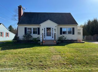 38 Birch Grove Dr, Pittsfield, MA 01201