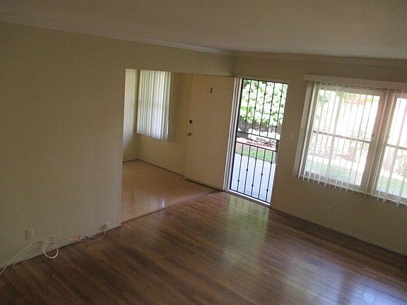 3rd image of 1739 E 1st St APT 3