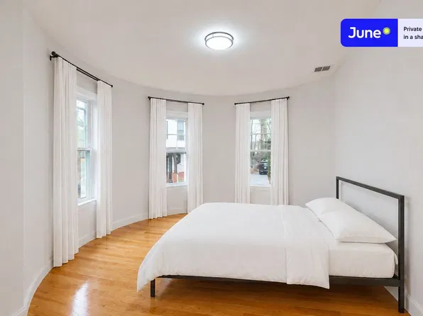 41 Dorr St #D, Roxbury, MA 02119