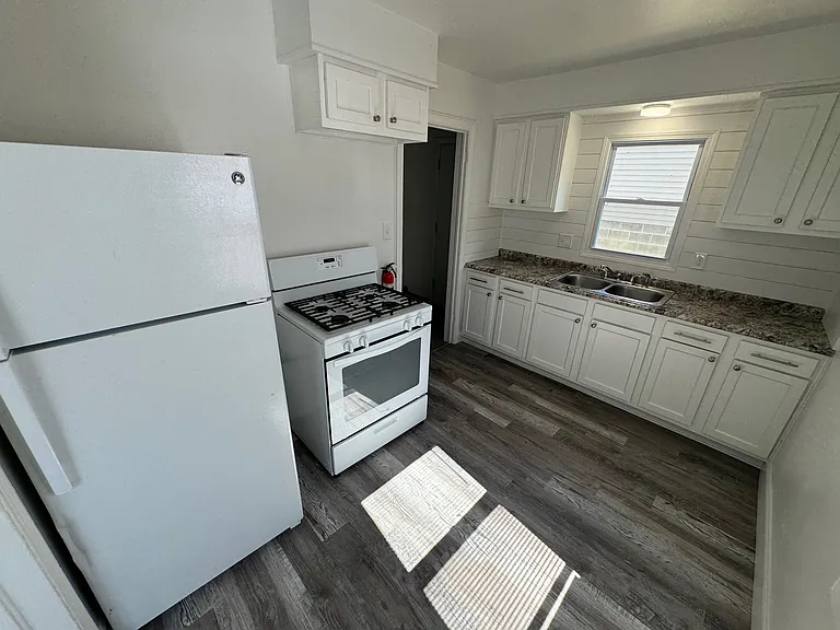 799 Georgia Ave #1 — Photo 3