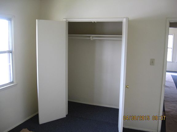4th image of 11827 S Figueroa St APT 2