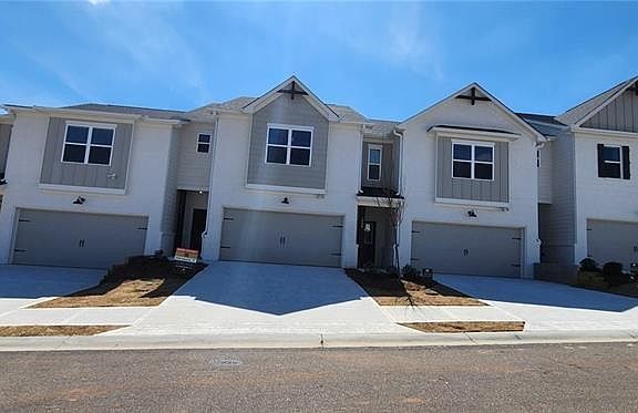 3rd image of 1476 Fern Ridge Ln