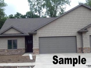 3460 Keymont Dr, Dubuque, IA 52002