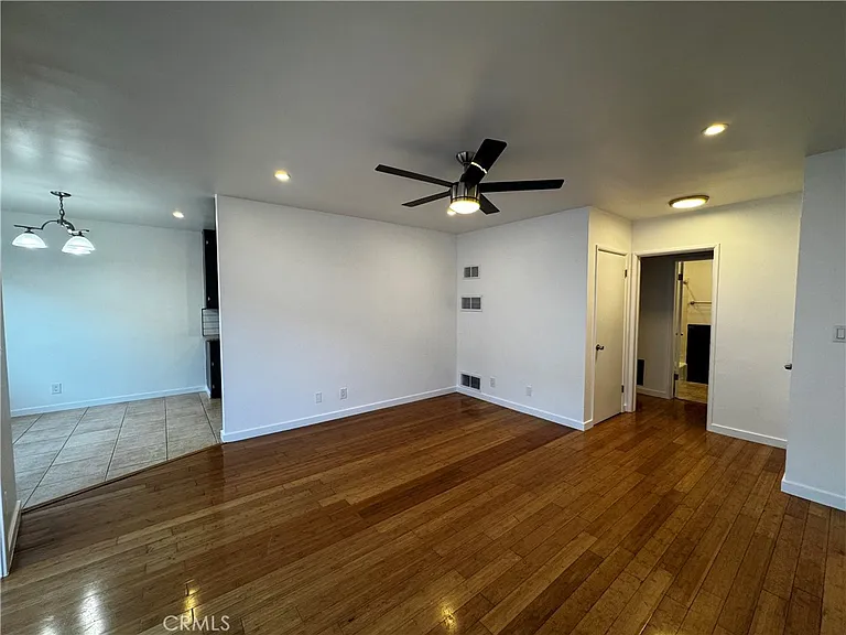 410 S Commonwealth Ave #4 — Photo 5