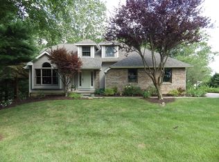 6977 W Harness Ln, Columbus, IN 47201