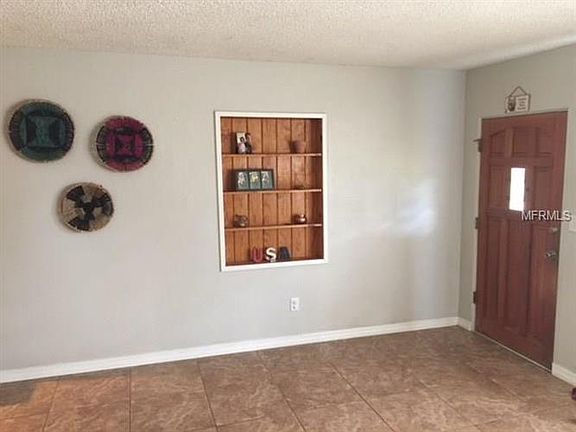 2nd image of 1015 E Fillmore Ave