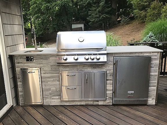 Outdoor kitchen 