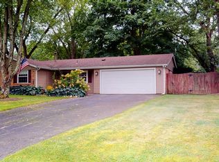 4083 Poston Dr, Bellbrook, OH 45305