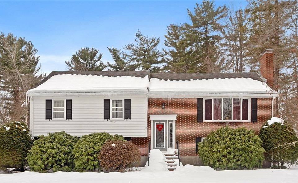 1st image of 12 Heritage Ln