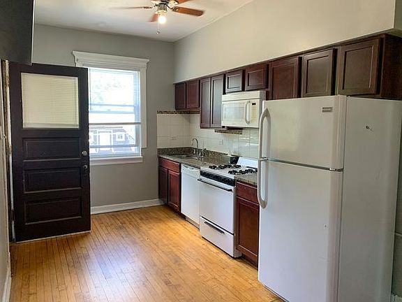 5th image of 4132 N Ashland Ave