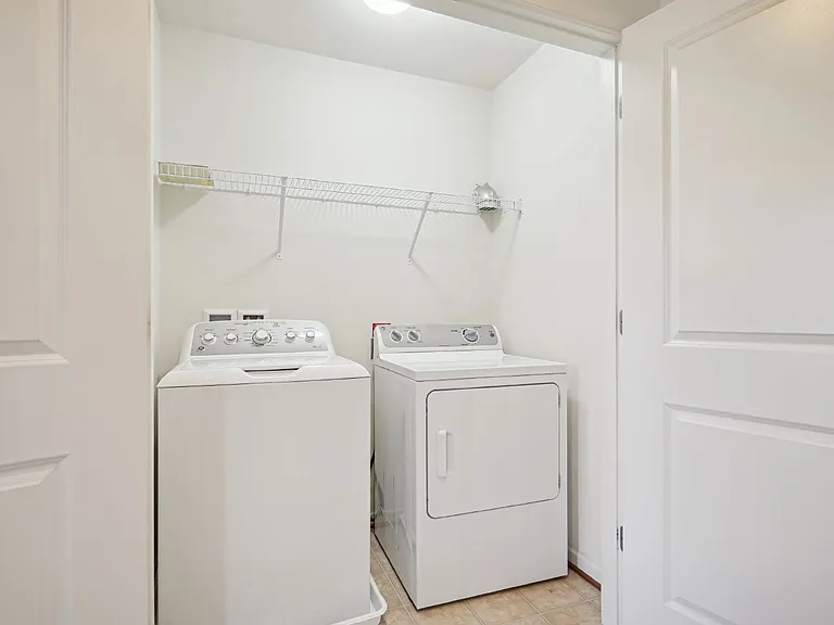 41685 Saint Albans Ter — Photo 22