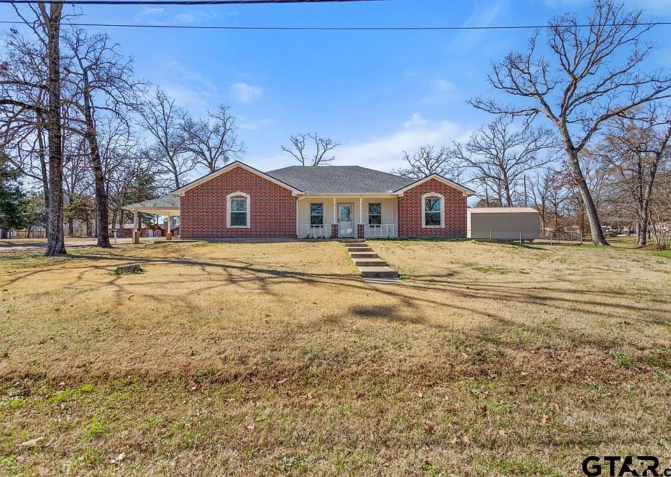 1st image of 21375 Carole St