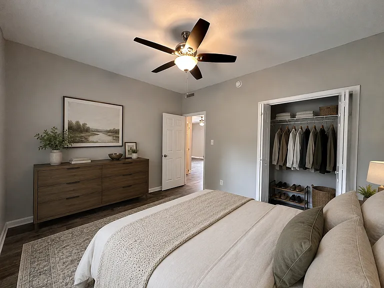 Rand Powell Apartment Homes — Photo 28