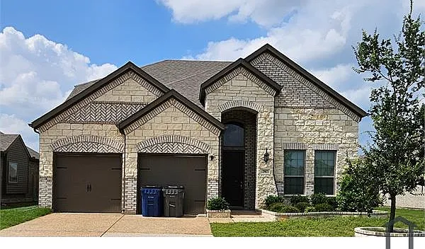 2907 Diamondback Dr
