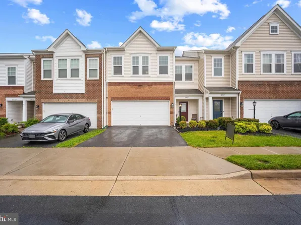 24619 S Greysteel Sq, Aldie, VA 20105